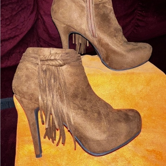 Fringe Accents Stlietto Heel
Ankle Booties - Picture 3 of 5